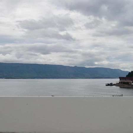 Opriss Hotel Parapat Exteriér fotografie