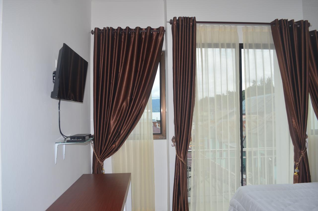 Opriss Hotel Parapat Exteriér fotografie